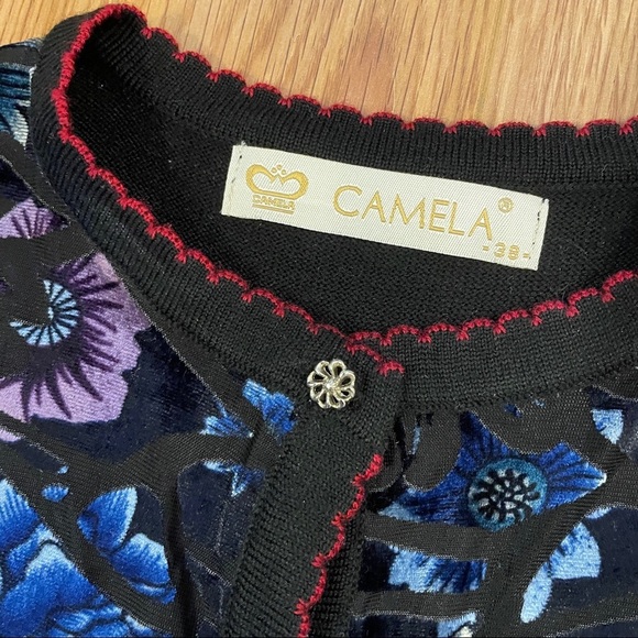 Vintage Black and Blue Floral Cardigan - Picture 5 of 12